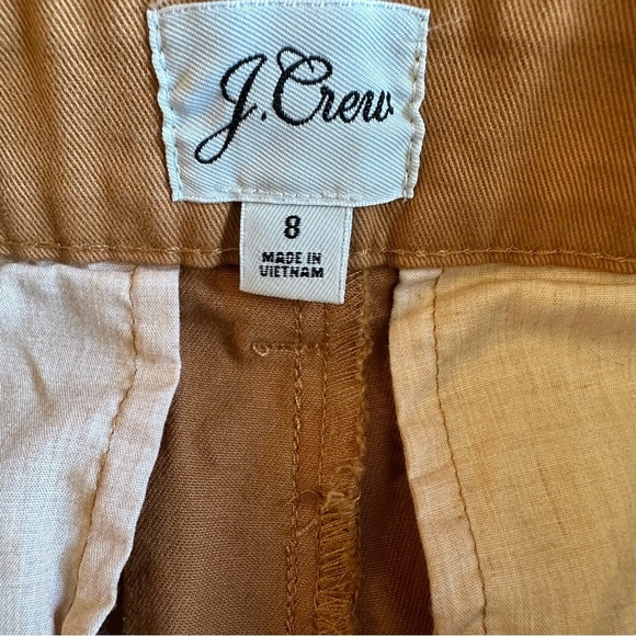 J. Crew | Pleated Cropped Straight Chino Pant in
Burnt Caramel Size 8 - Picture 6 of 9